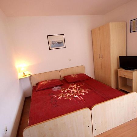 Apartments Ivka Omiš Rum bild